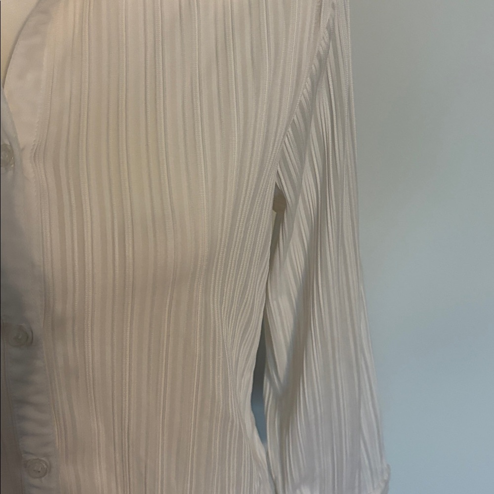 White collared Button Up size medium - image 2